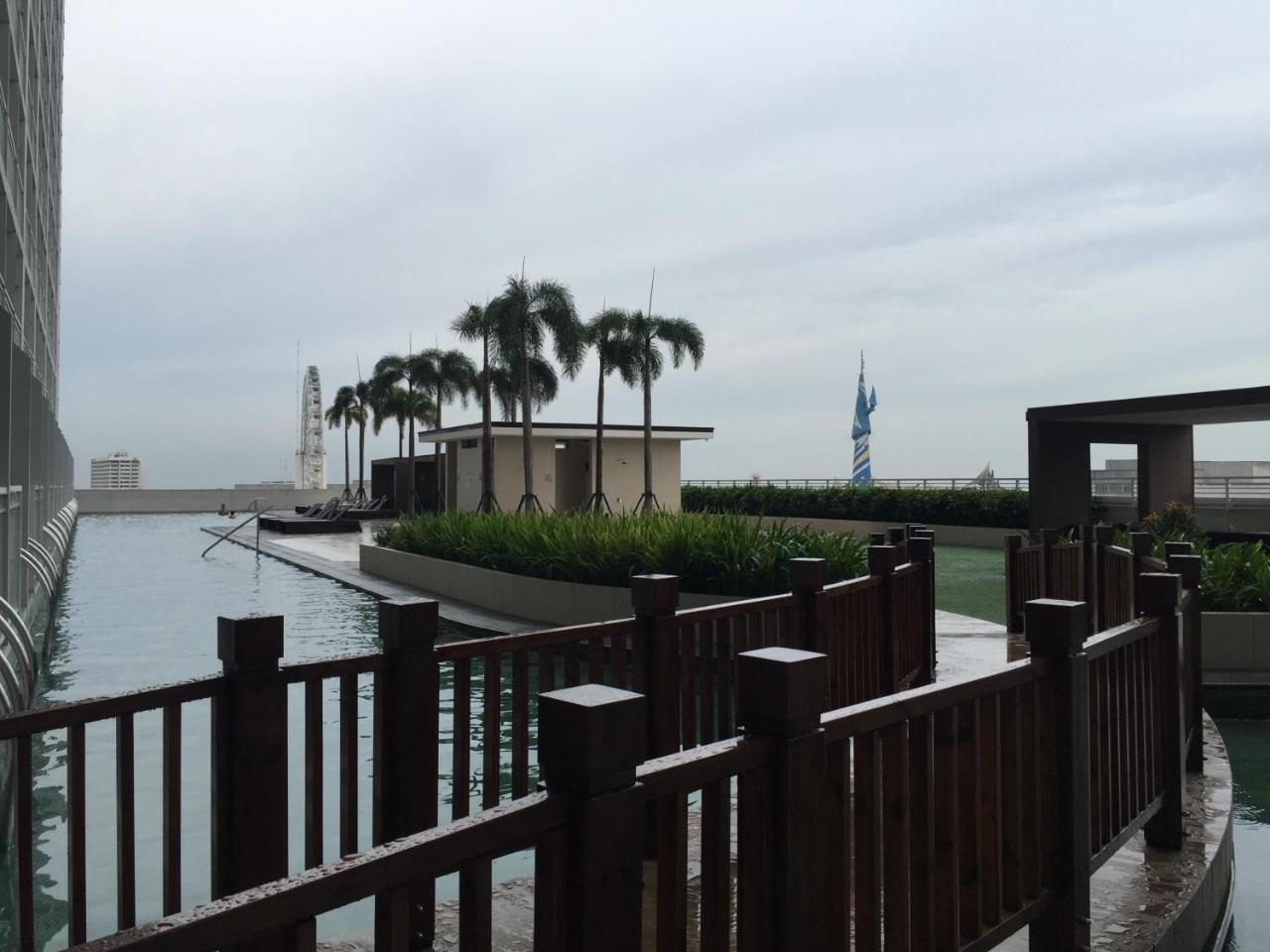 Breeze Residences Condotel Pasay Exteriör bild