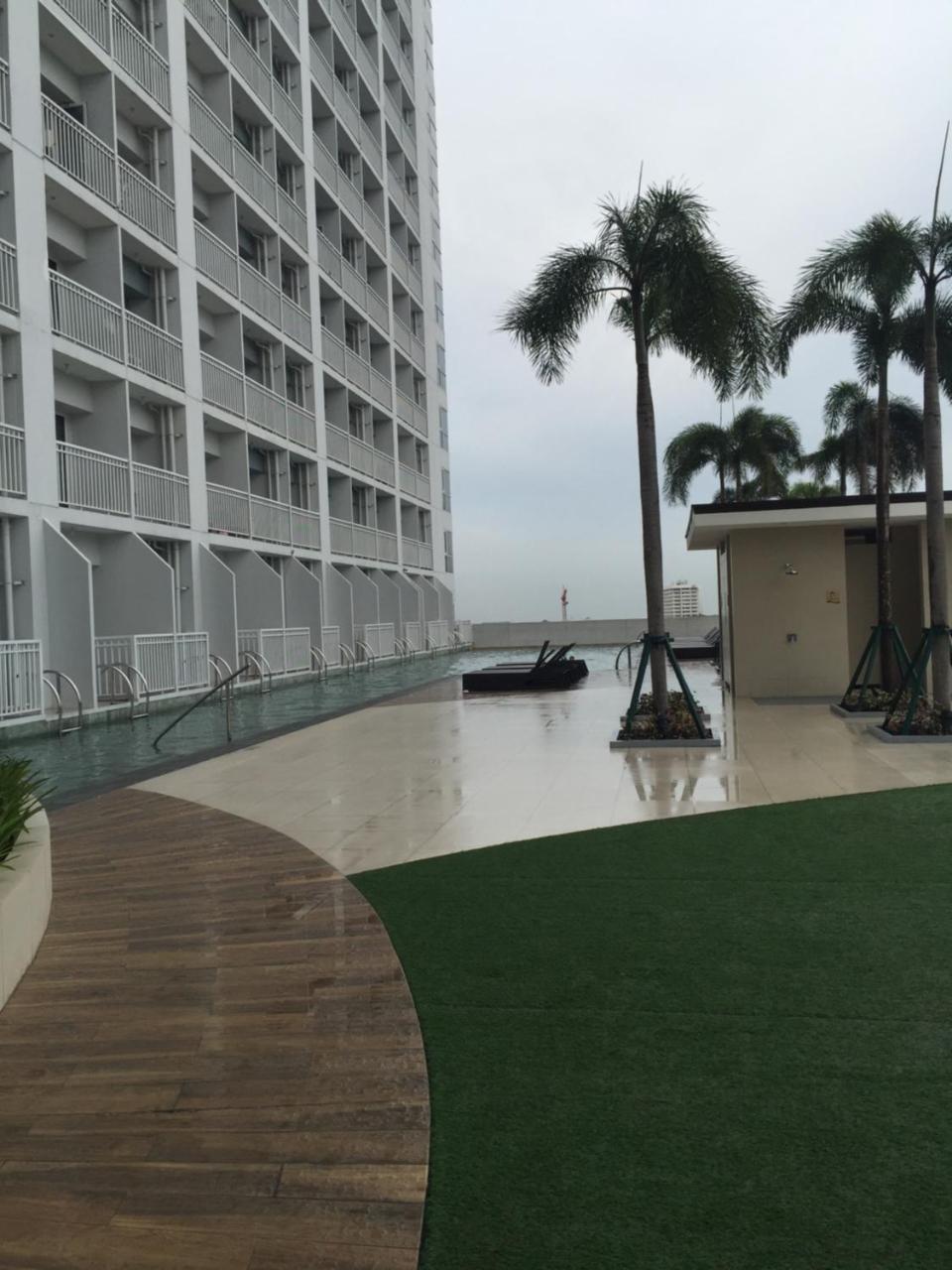 Breeze Residences Condotel Pasay Exteriör bild