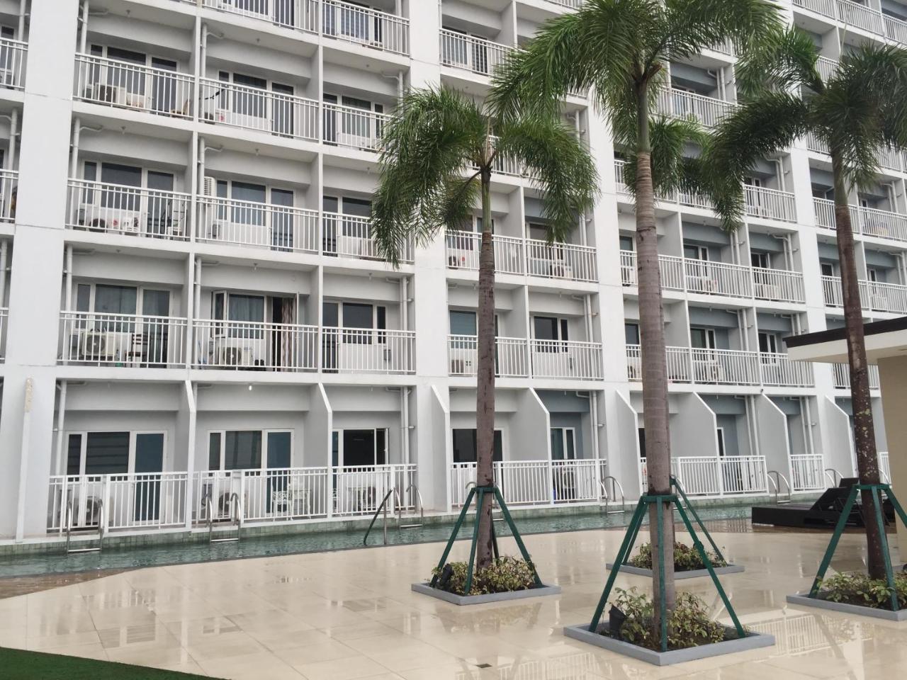 Breeze Residences Condotel Pasay Exteriör bild