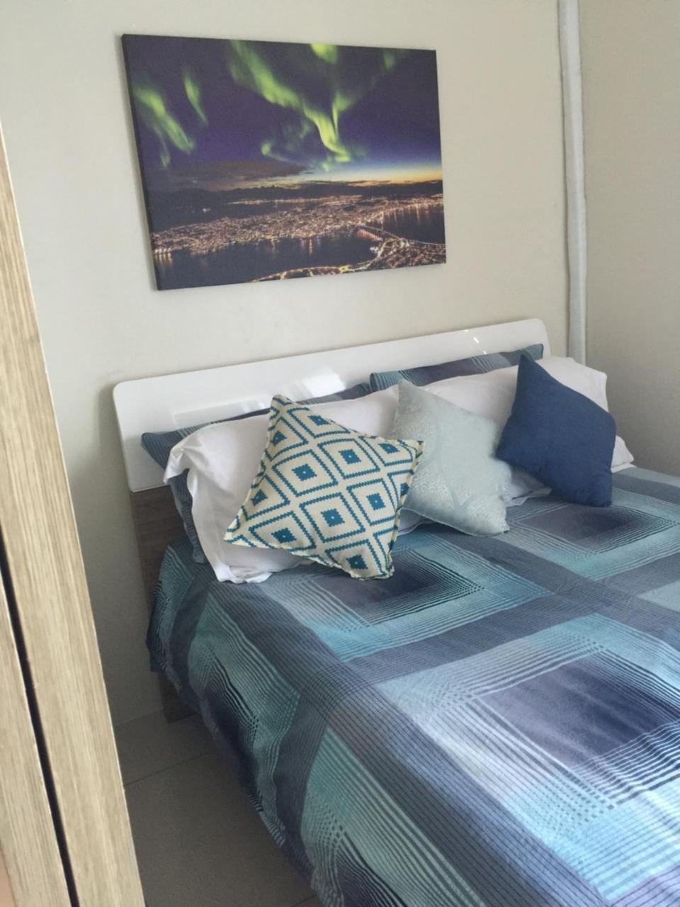 Breeze Residences Condotel Pasay Exteriör bild